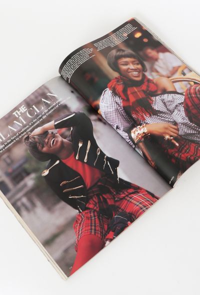 VOGUE UK November 1989 Peter Lindbergh Cover Issue - 2 VOGUE UK November 1989 Peter Lindbergh Cover Issue - 2