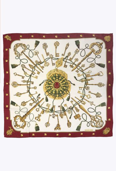 Hermès 2010 'Les Clés' 90cm Silk Carré - 1