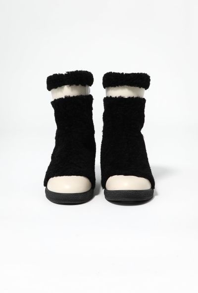 Chanel 2018 'Coco Neige' Shearling Boots - 2