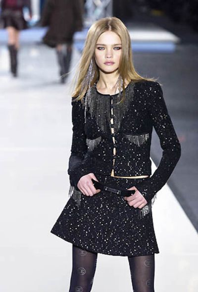                                         CAMPAIGN F/W 2002 Sequin Tweed Ensemble -2