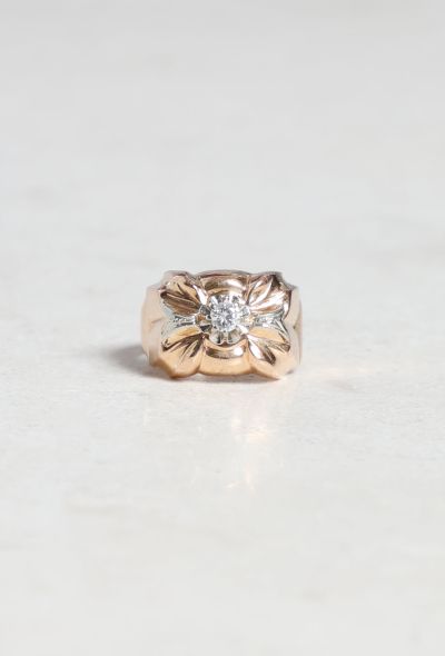                             18k Gold and Diamond Ring - 1