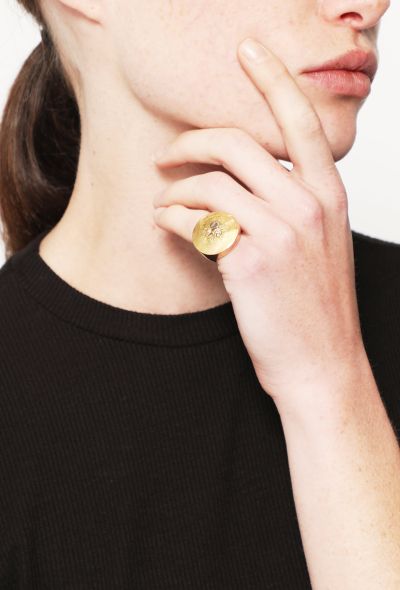                                         Antique 18k Gold Versailles Button Ring-2