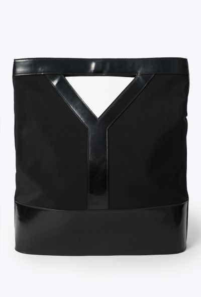 Saint Laurent Vintage Y Bucket GM Tote Bag - 1
