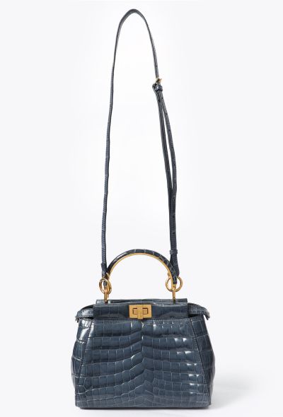 Fendi S/S 2022 Small Niloticus Peekaboo Bag - 2