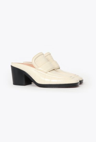Bottega Veneta 2020 Embossed Leather Loafer Mules - 2 Bottega Veneta 2020 Embossed Leather Loafer Mules - 2
