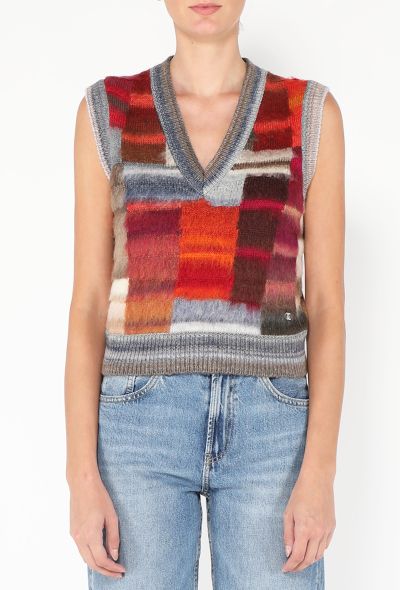 Chanel Pre-Fall 2024 Paris-Manchester Knit Vest - 1 Chanel Pre-Fall 2024 Paris-Manchester Knit Vest - 1