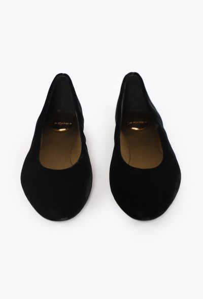 Saint Laurent 2024 Gio Velvet Ballet Flats - 2