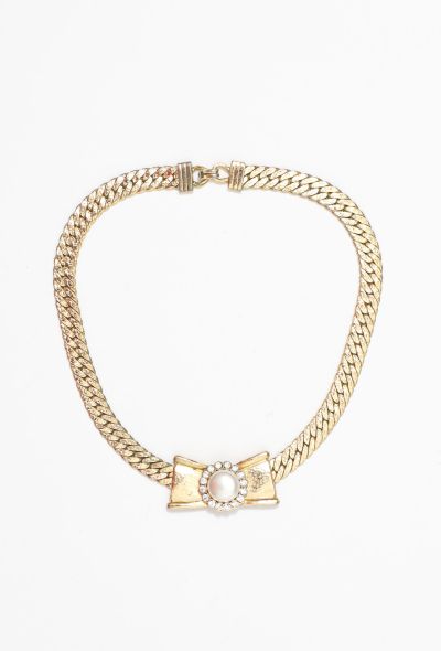                                         Vintage Pearl Bow Chainlink Choker  -1
