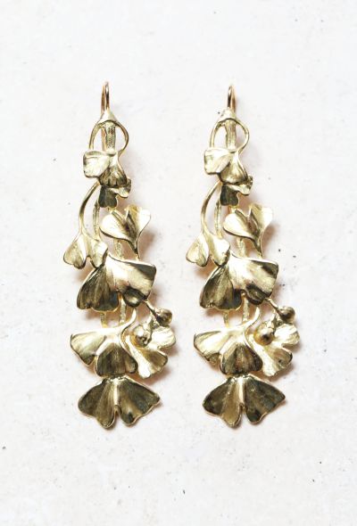                             18k Yellow Gold Ginkgo Leaf Earrings - 1