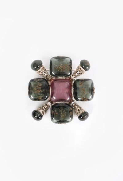 Chanel Gripoix Sculpted Pendant Brooch - 1