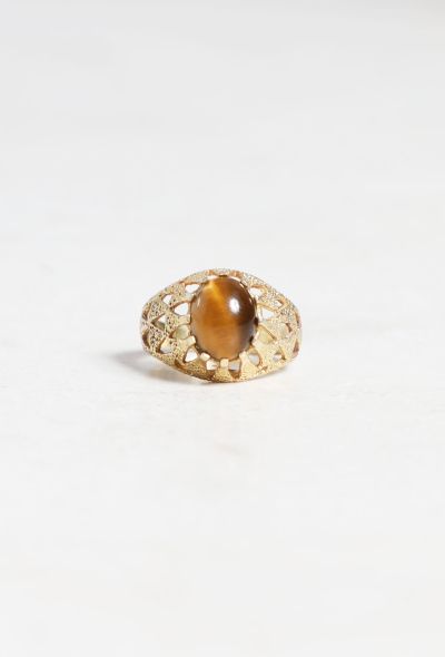                             18k Yellow Gold and Tiger's Eye Ring - 1