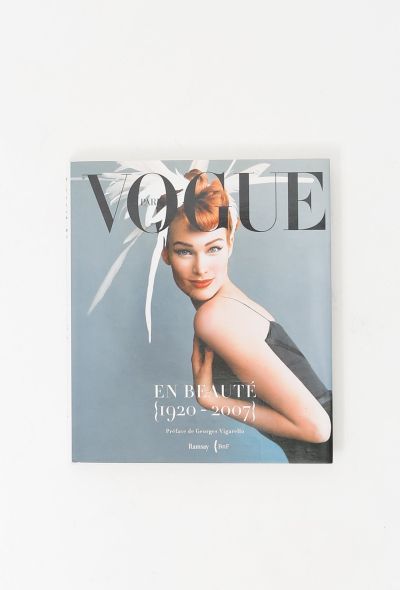                             Vogue en Beauté: 1920 - 2007