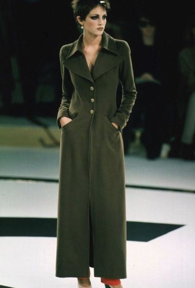 Chanel COLLECTOR F/W 1996 Gripoix Notched Coat - 2