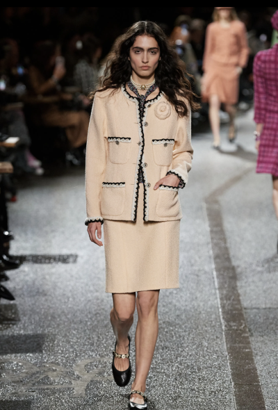 Chanel Pre-Fall 2024 Tweed Pearl Trim Ensemble - 2