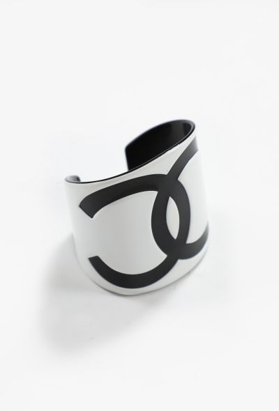 Chanel 2005 Resin 'CC' Cuff - 2