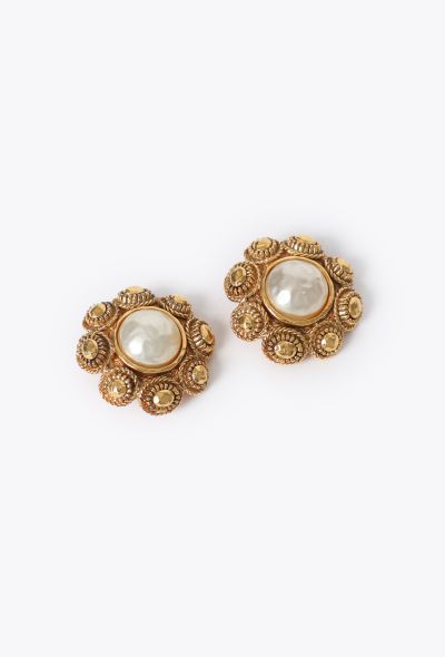 Chanel Vintage Pearl Floral Clip Earrings - 2