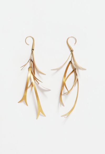                             18k Yellow Gold Leaf Pendant Earrings - 2