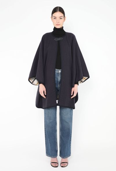 Hermès 2025 Reversible Cashmere Camail Poncho - 2 Hermès 2025 Reversible Cashmere Camail Poncho - 2