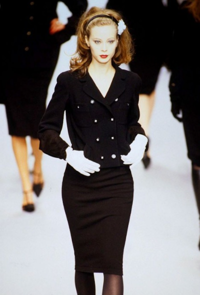 Chanel Timeless F/W 1995 Bouclé Jacket - 2