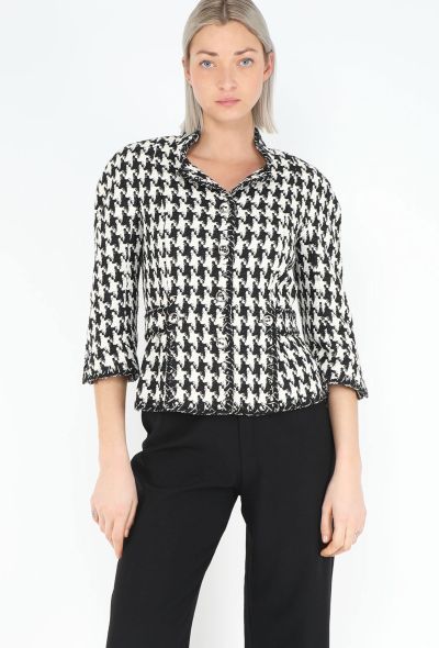 Chanel 2008 Houndstooth Tweed Jacket - 2
