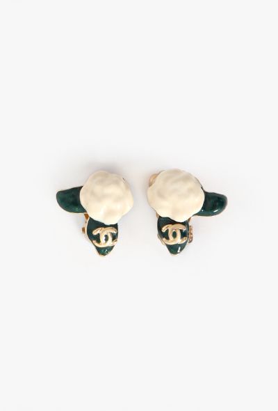 Chanel 2004 Camélia Clip Earrings - 1 Chanel 2004 Camélia Clip Earrings - 1