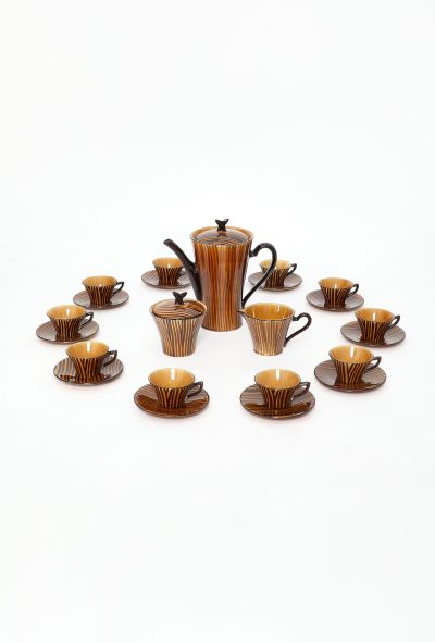 Exquisite Vintage 1960s 23-piece Earthenware Tea Set - 2