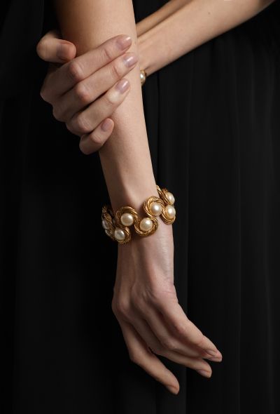 Chanel 1993/94 Bourgeois Pearl Bangle Set - 2