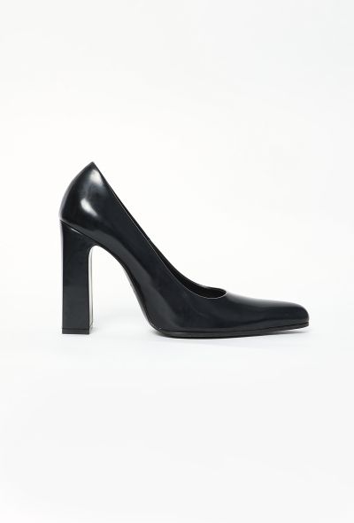 Balenciaga 2022 Round Toe Leather Pumps - 1