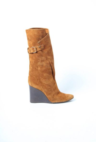                                 Brown Suede Wedge Boots