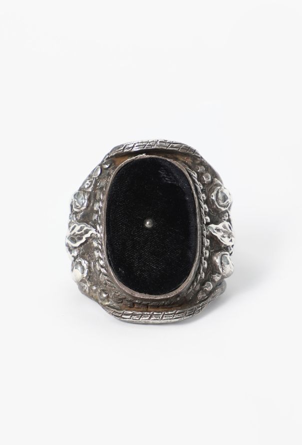 Tom Ford Rare F/W 2002 Engraved Velvet Cuff - 2