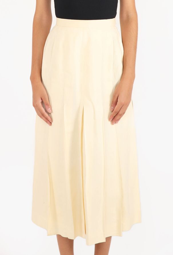 Chanel Vintage Pleated Linen Skirt - 3