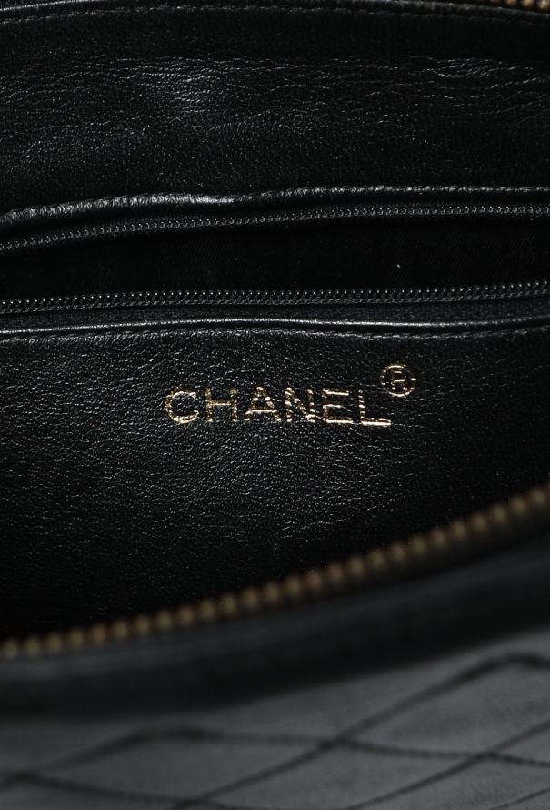 Chanel Vintage '90s Quilted Tassel Shoulder Bag - 12