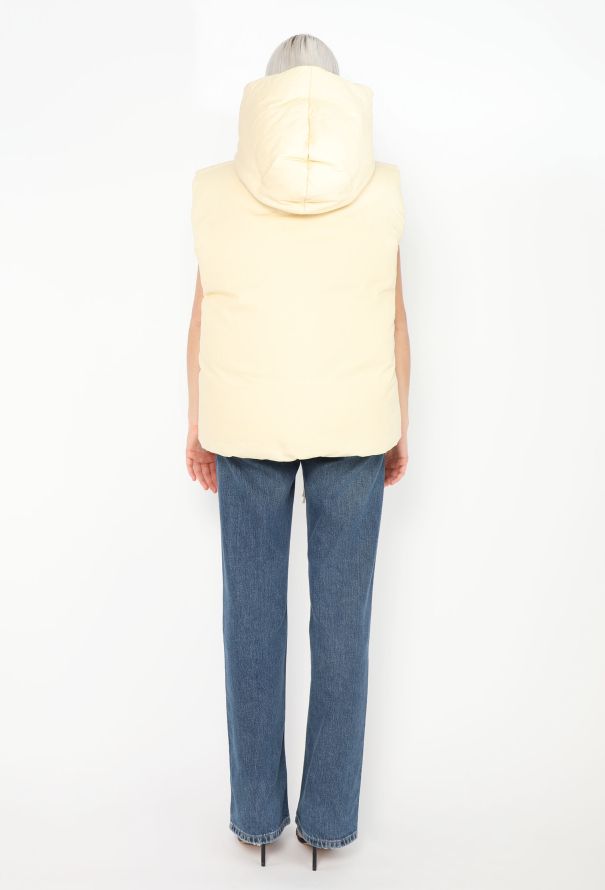 Céline Pre-Fall 2018 Puffer Short Vest - 7 Céline Pre-Fall 2018 Puffer Short Vest - 7