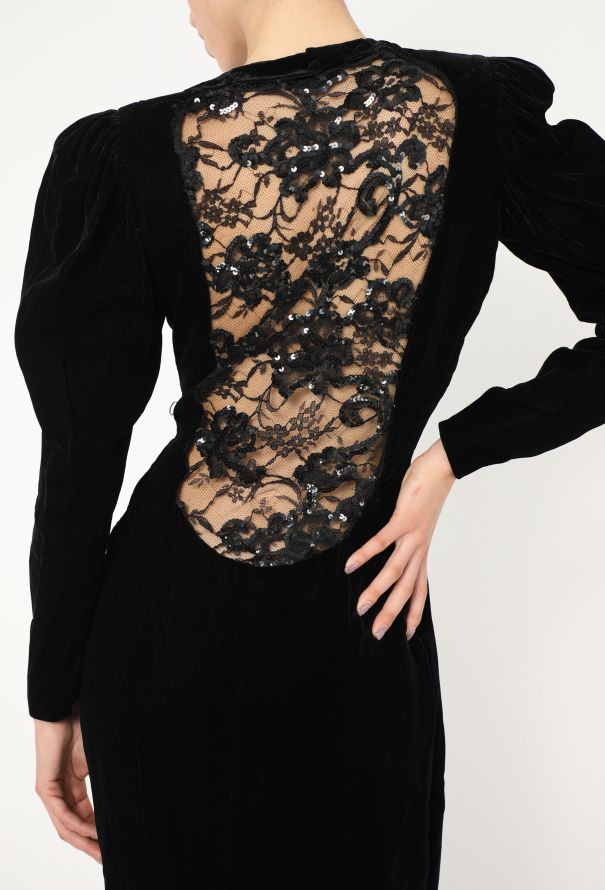 Saint Laurent Haute Couture 1977 Velvet Lace-Back Dress - 1