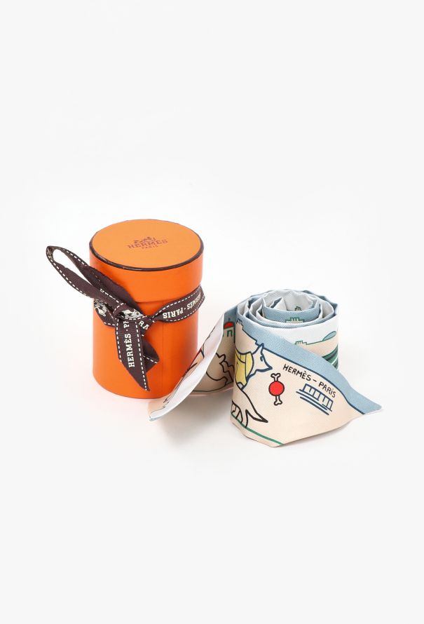 Hermès 2024 'Les Chiens Parisiens' Silk Twilly - 1