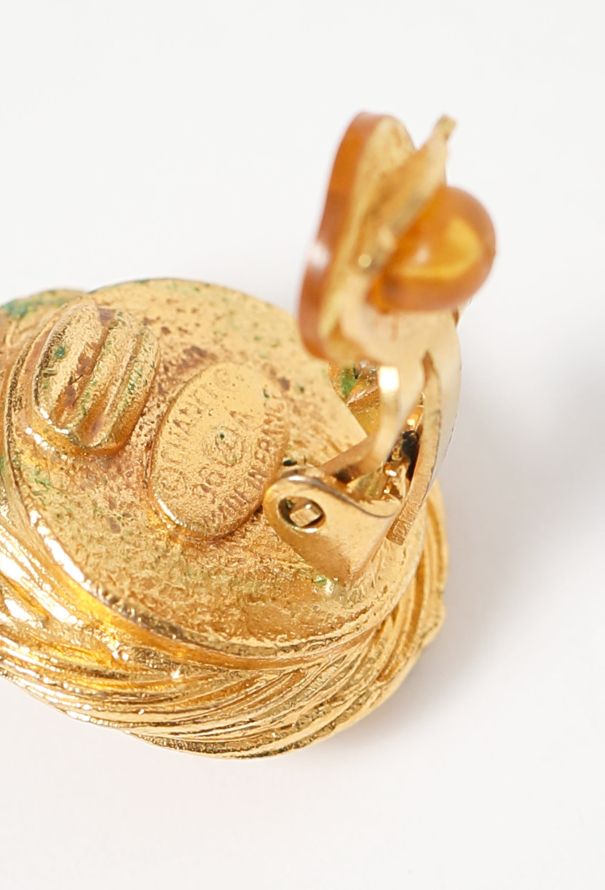 Chanel 1996 Pearl Tourbillon Clip Earrings - 4