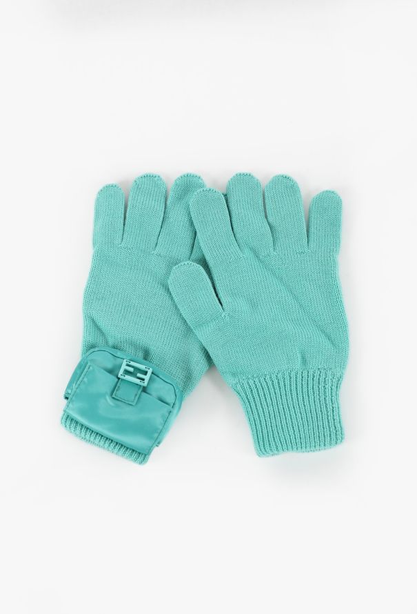 Fendi Resort 2023 Mini Baguette Bag Gloves - 3