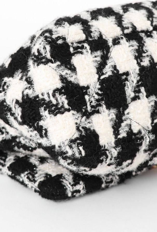 Chanel Houndstooth Tweed 19 Flap Bag - 10