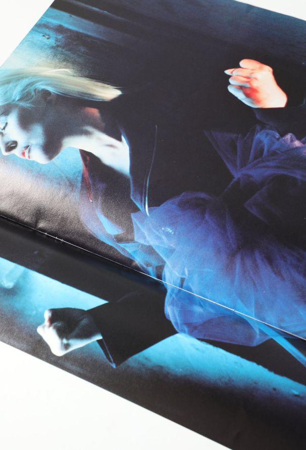 SIX Magazine: F/W 1991, No°8 | Authentic & Vintage | ReSee SIX Magazine: F/W 1991, No°8 | Authentic & Vintage | ReSee