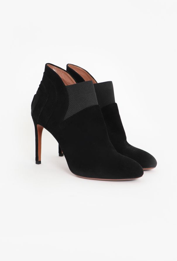Alaïa Tiered Suede Ankle Boots - 2 Alaïa Tiered Suede Ankle Boots - 2