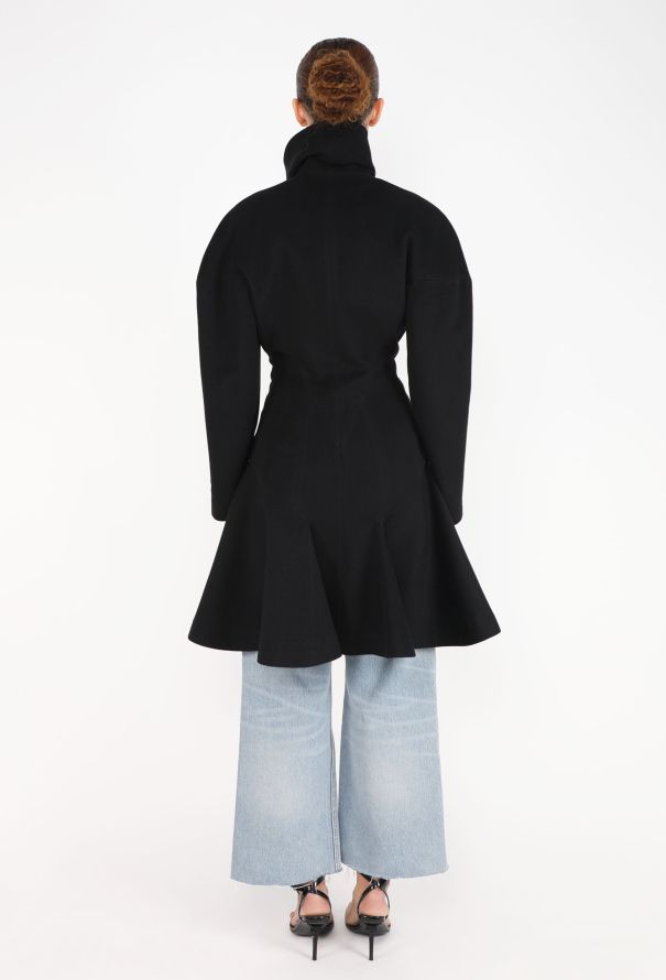 Alaïa Double-Breasted Hourglass Coat, 1986 - 7