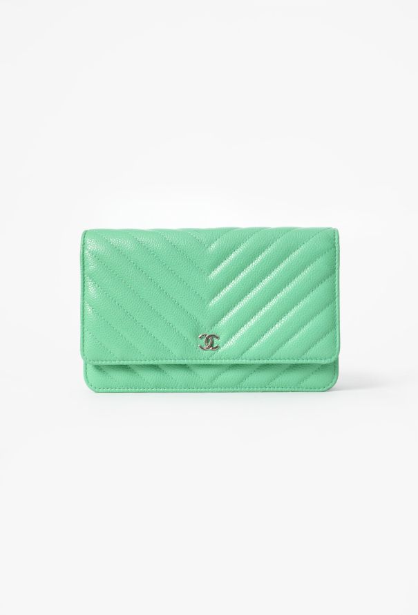 Chanel Green Caviar Chevron Wallet On Chain Bag - 2