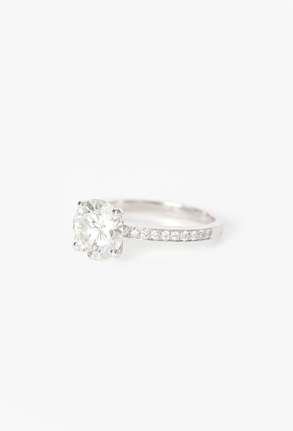 Modern Fine Jewelry Exquisite 2.2 Ct Diamond Solitaire & Platinum Ring - 4 Modern Fine Jewelry Exquisite 2.2 Ct Diamond Solitaire & Platinum Ring - 4