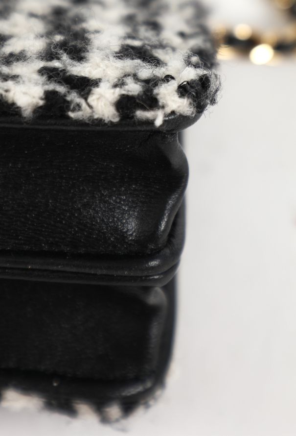 Chanel Tweed Mini Houndstooth Crossbody, 2019 - 10