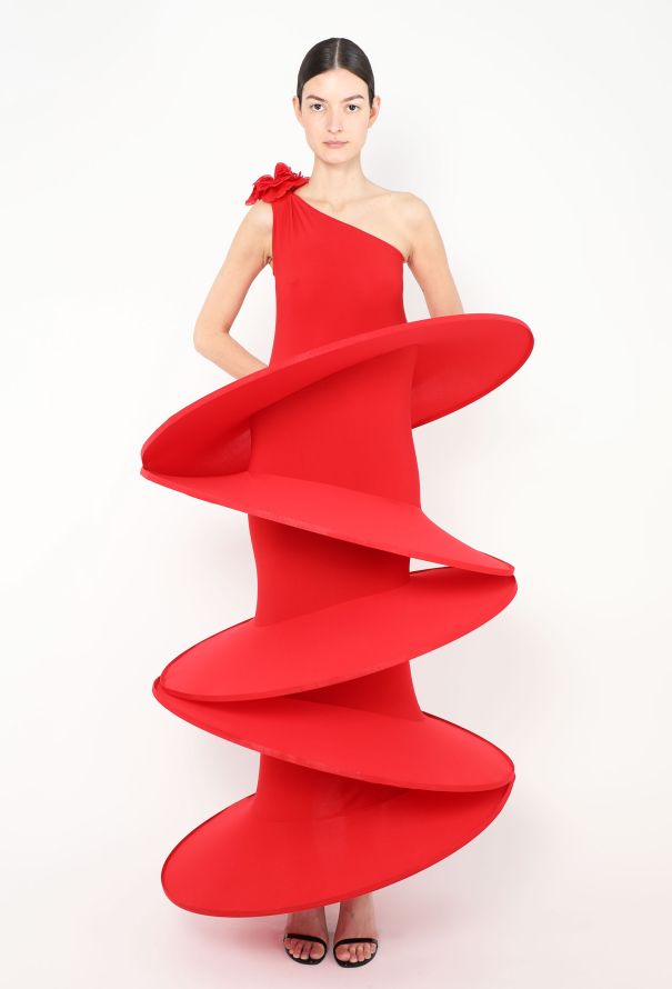 Pierre Cardin ULTRA COLLECTOR S/S 2013 Parabolic Gown - 1