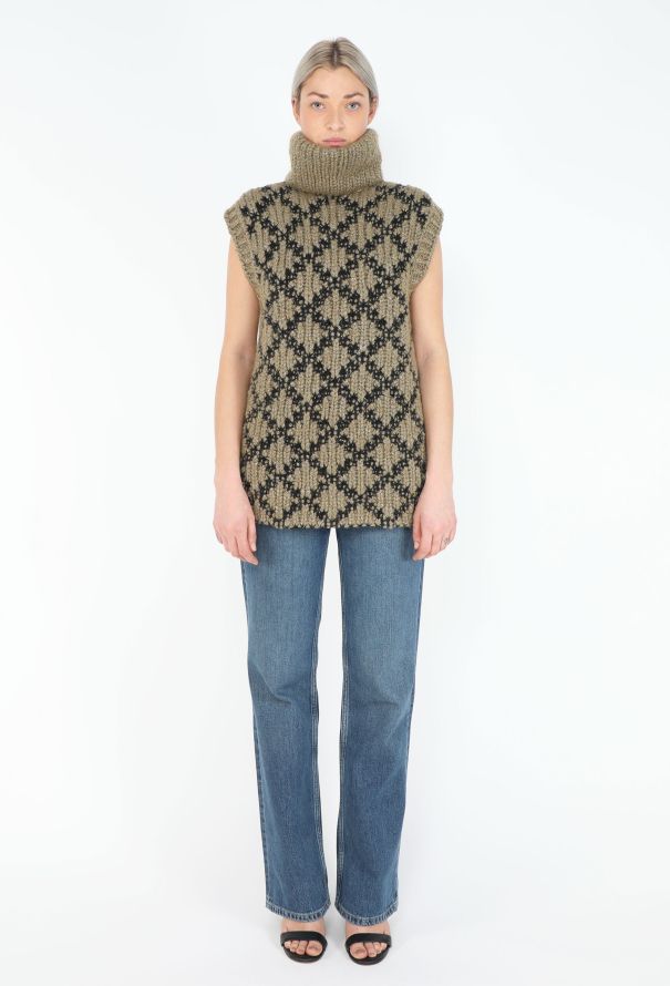 Chanel CAMPAIGN F/W 2015 Mohair Turtleneck Vest - 3