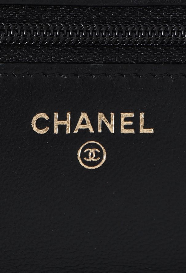 Chanel Trendy CC Wallet on Chain - 12
