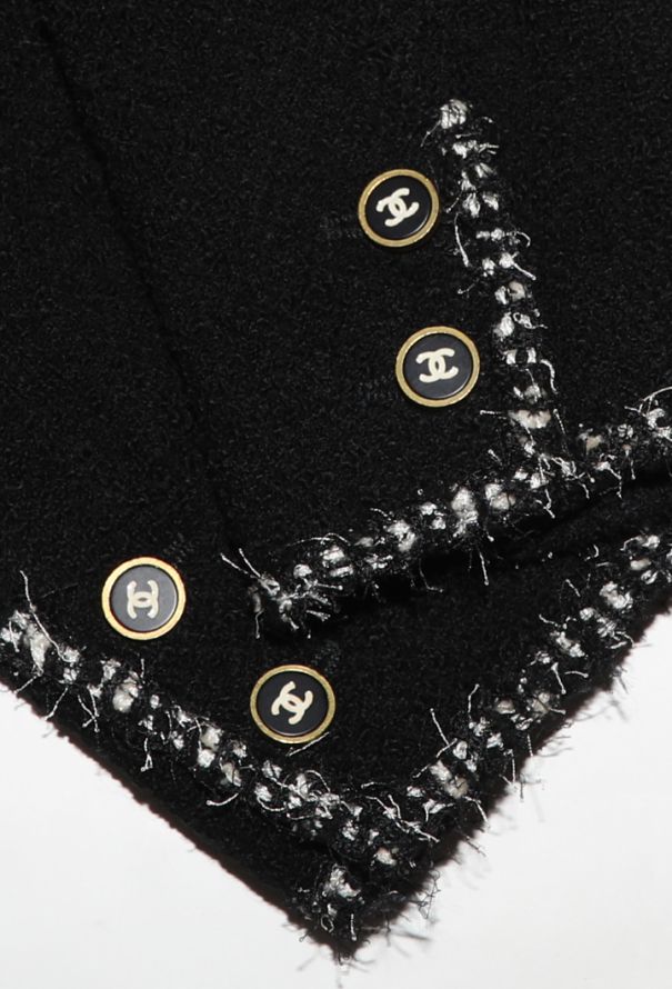 Chanel Frayed Tweed Blazer, F/W 1994 - 10