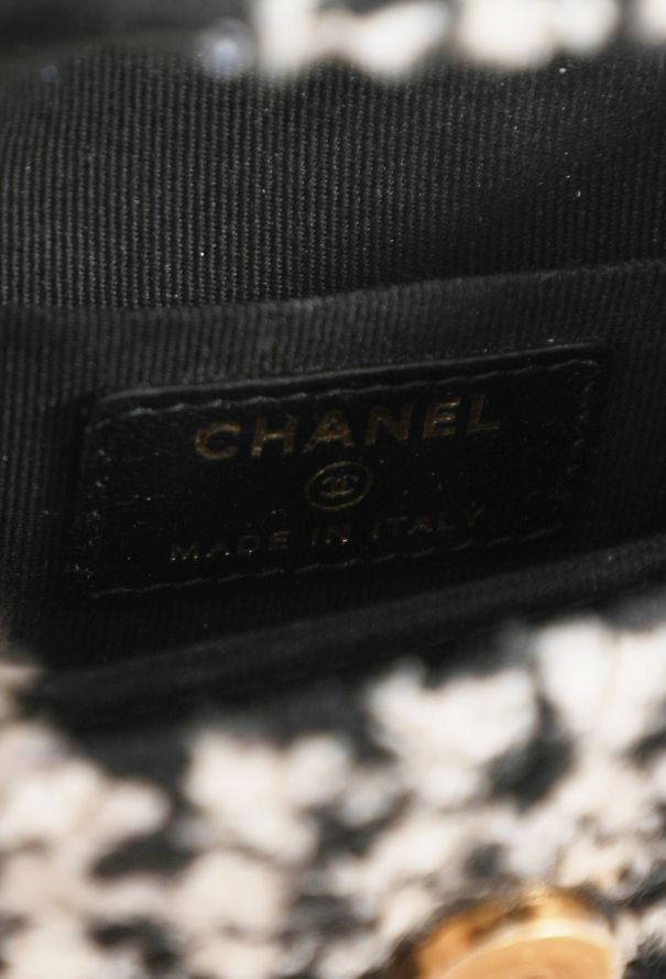 Chanel Tweed Mini Houndstooth Crossbody, 2019 - 11