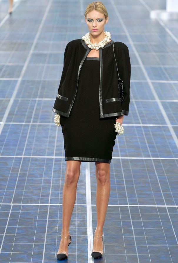 Chanel CAMPAIGN S/S 2013 Bouclé Bustier Dress - 2